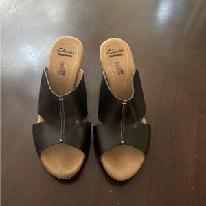 Clarks Wedge Sandals Women's 8M Black/Tan 3" Cork Heels Open-Toe.